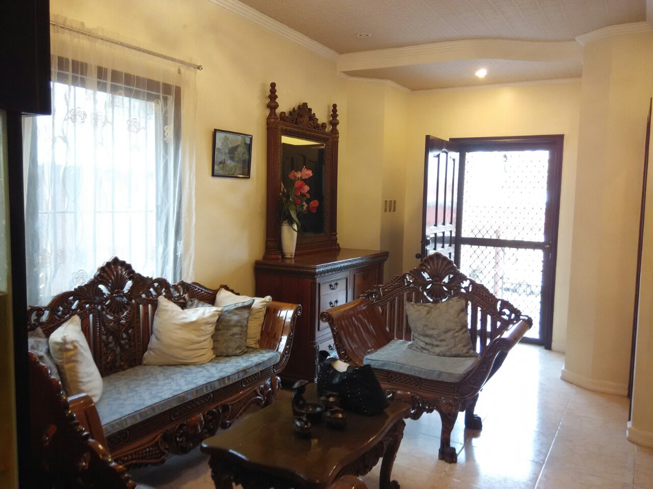 4 Bedroom House for Rent in Cebu City Banilad Area